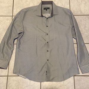 A Stylist Society of Threads slim fit button down Gray shirt. Size xL